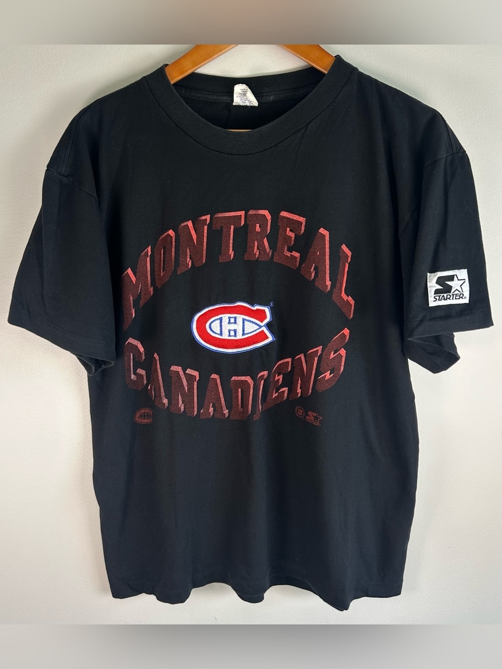 Vintage 1990s Starter Montreal Canadiens Men’s  T-shirt M Embroidered Logo NHL